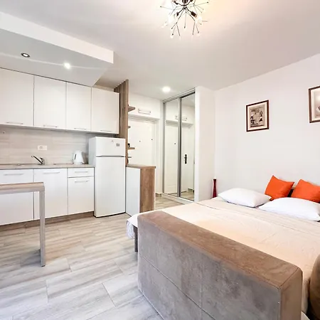 Mediterranean 1 Apartamento Budva